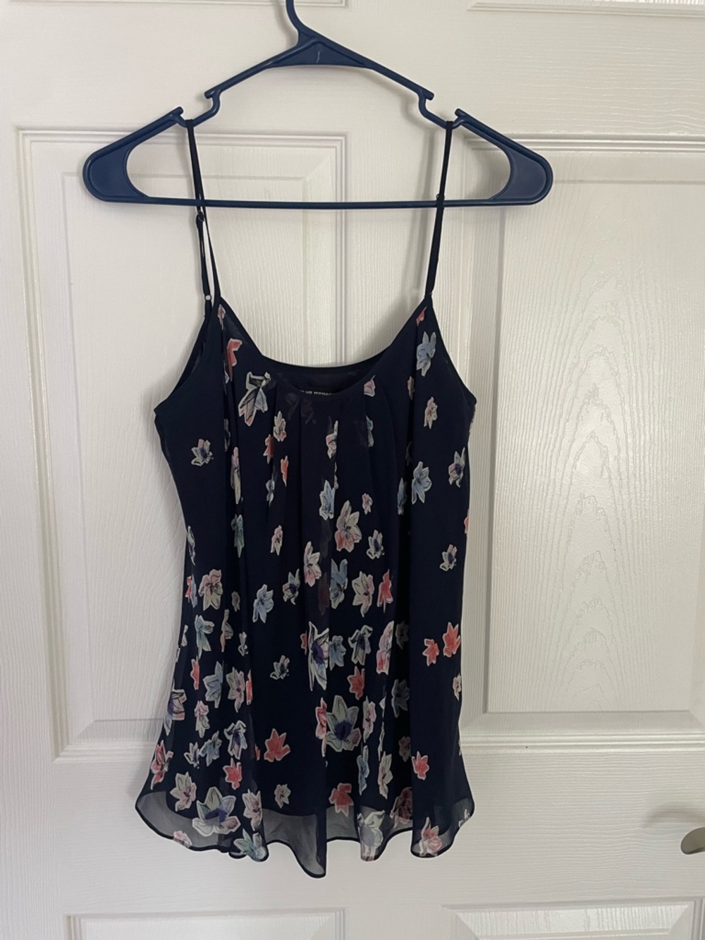 Club Monaco tank silk with floral print size S
